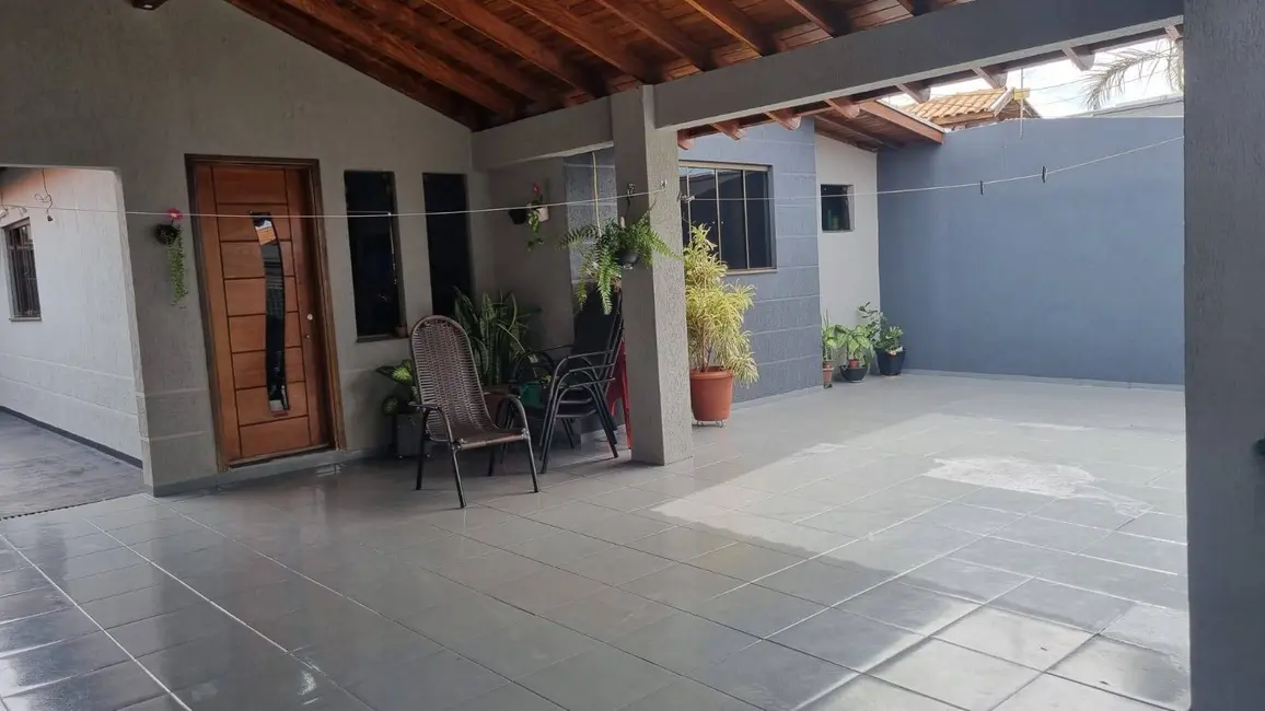 Foto 9 de Casa com 3 quartos à venda, 220m2 em Parque Alvorada, Dourados - MS