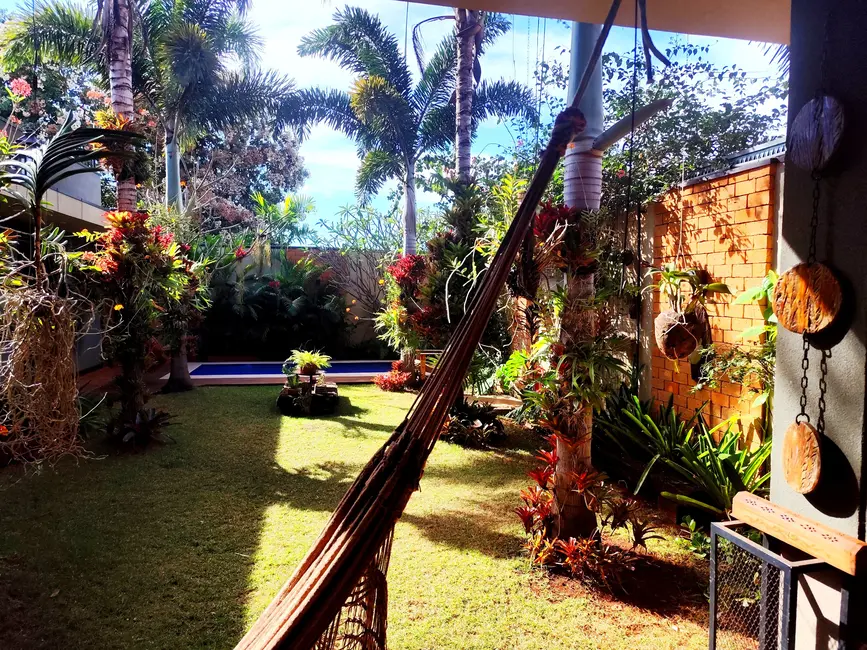 Foto 1 de Casa com 4 quartos à venda, 360m2 em Jardim Mônaco, Dourados - MS