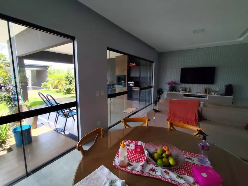 Foto 3 de Casa com 3 quartos à venda, 420m2 em Parque Alvorada, Dourados - MS