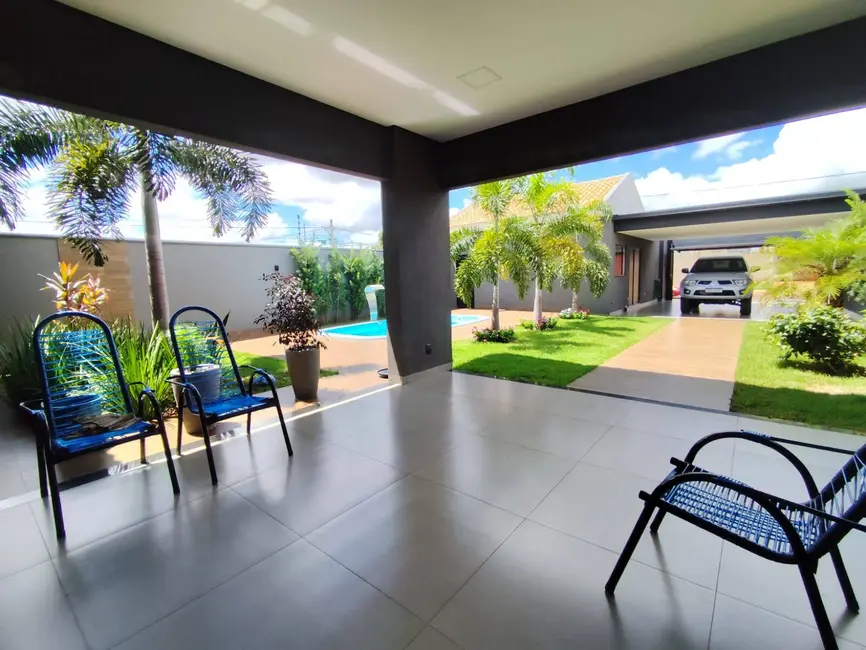 Foto 4 de Casa com 3 quartos à venda, 420m2 em Parque Alvorada, Dourados - MS