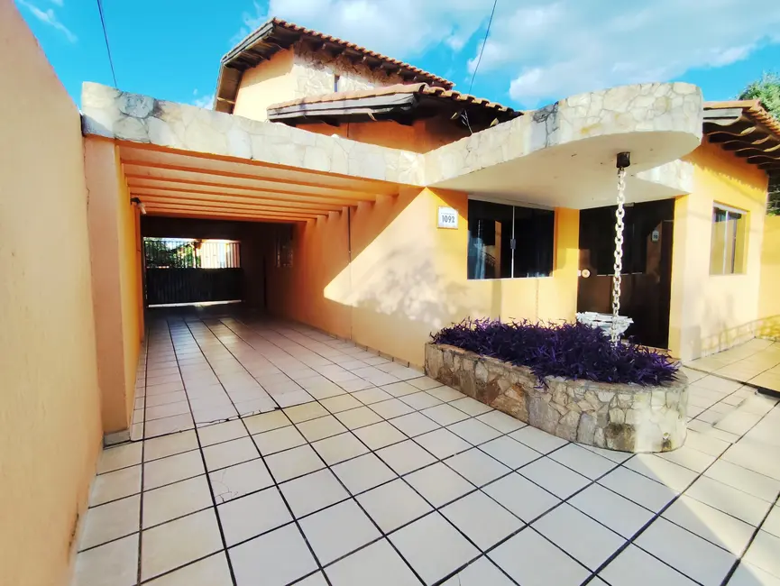 Foto 2 de Casa com 4 quartos à venda, 500m2 em Jardim América, Dourados - MS