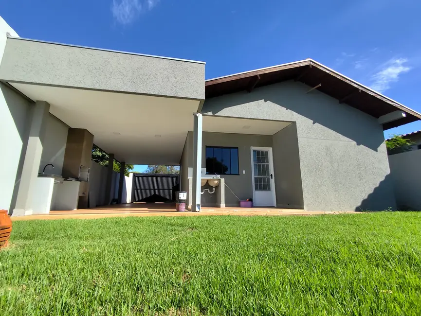 Foto 2 de Casa com 2 quartos à venda, 377m2 em Altos do Indaiá, Dourados - MS