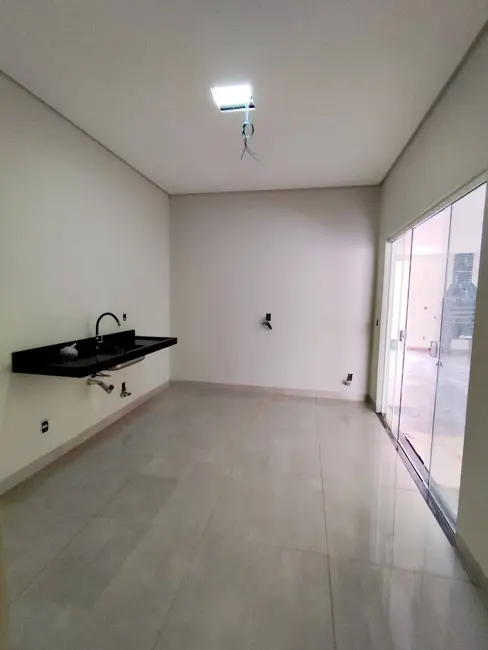 Foto 5 de Casa com 3 quartos à venda, 360m2 em Dourados - MS