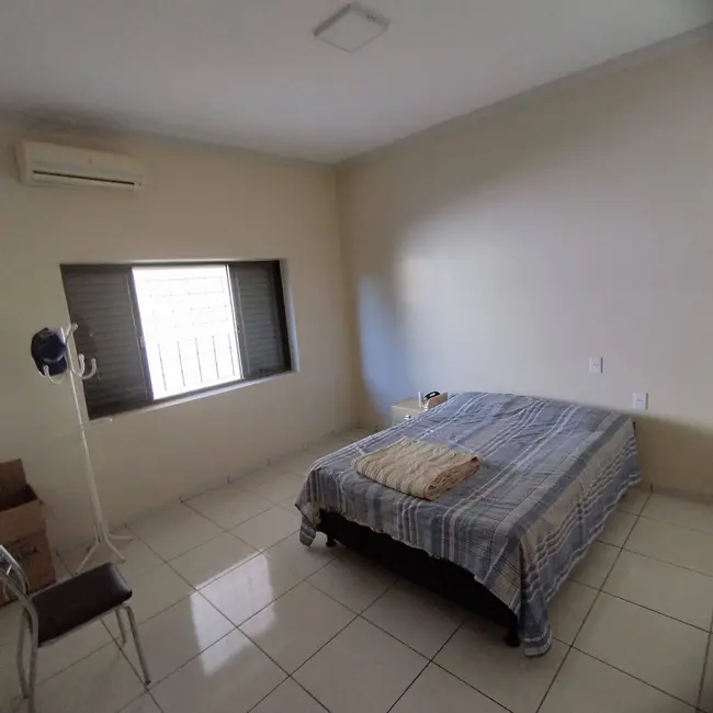 Foto 7 de Casa com 4 quartos à venda, 420m2 em Jardim Caramuru, Dourados - MS
