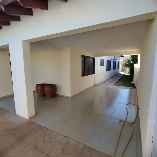 Foto 3 de Casa com 4 quartos à venda, 420m2 em Jardim Caramuru, Dourados - MS