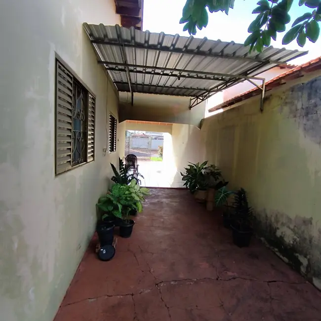 Foto 9 de Casa com 3 quartos à venda, 360m2 em Jardim Água Boa, Dourados - MS