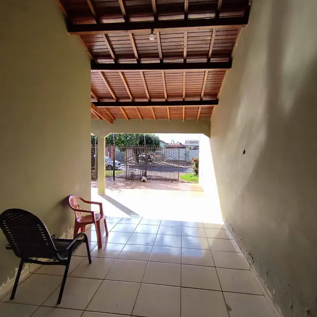 Foto 2 de Casa com 3 quartos à venda, 360m2 em Jardim Água Boa, Dourados - MS