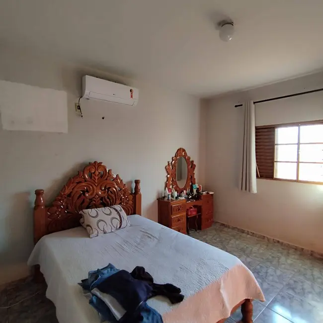 Foto 8 de Casa com 3 quartos à venda, 360m2 em Jardim Água Boa, Dourados - MS