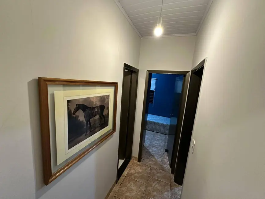 Foto 3 de Casa com 3 quartos à venda, 200m2 em BNH I Plano, Dourados - MS