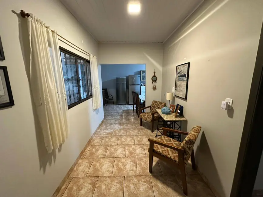 Foto 6 de Casa com 3 quartos à venda, 200m2 em BNH I Plano, Dourados - MS