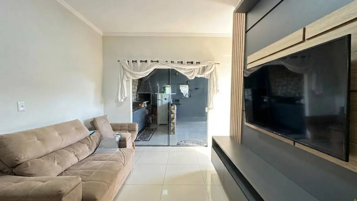 Foto 3 de Casa com 2 quartos à venda, 126m2 em Esplanada, Dourados - MS