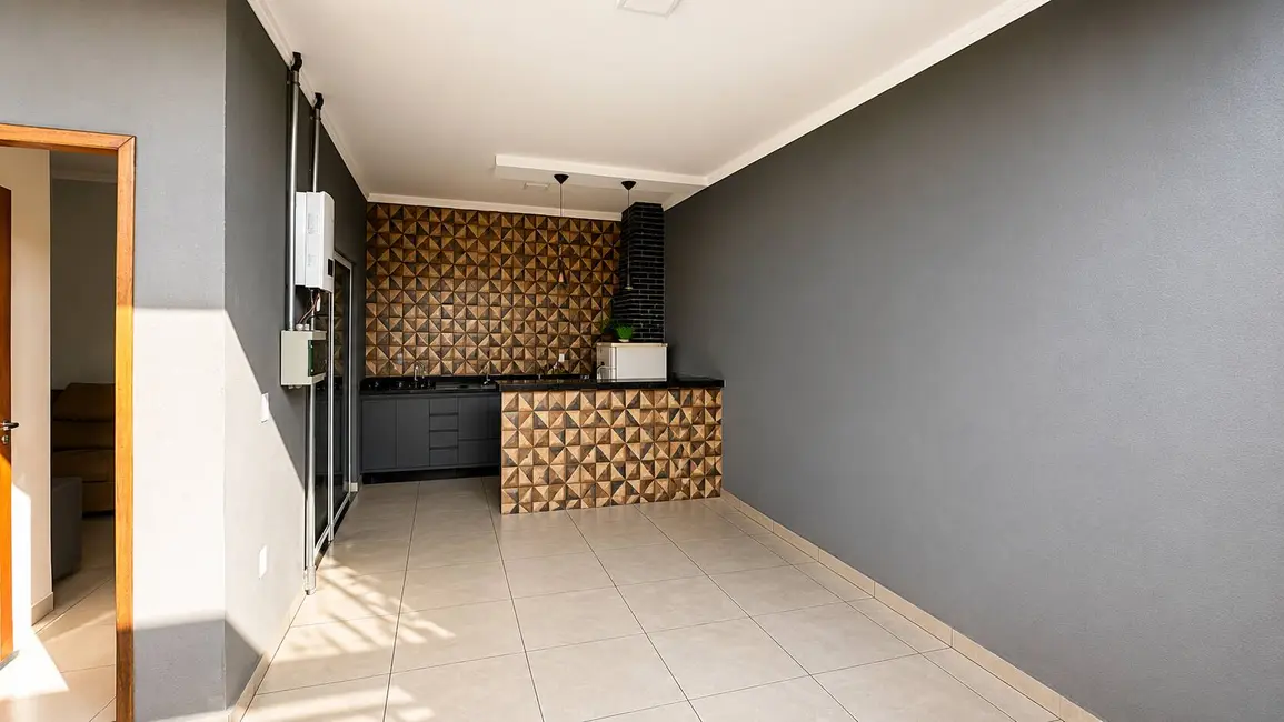 Foto 2 de Casa com 2 quartos à venda, 126m2 em Esplanada, Dourados - MS