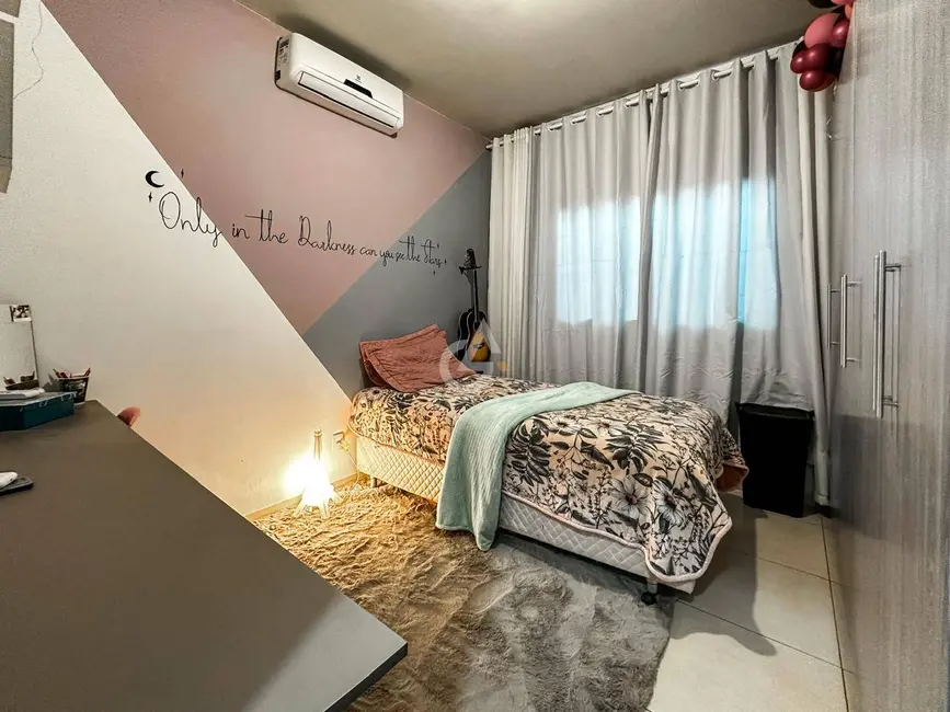 Foto 6 de Casa com 3 quartos à venda, 140m2 em Altos do Indaiá, Dourados - MS
