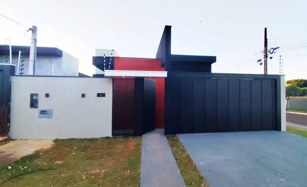 Foto 1 de Casa com 3 quartos à venda, 149m2 em Dourados - MS