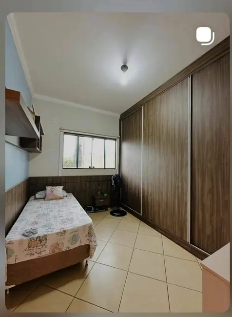 Foto 6 de Casa com 3 quartos à venda, 360m2 em Parque Alvorada, Dourados - MS