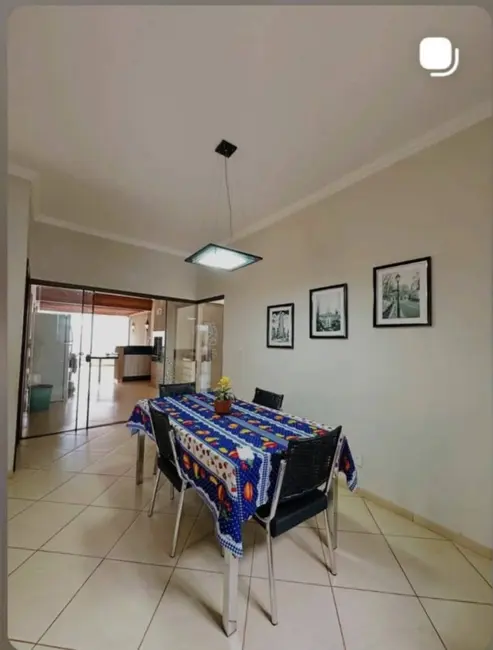 Foto 3 de Casa com 3 quartos à venda, 360m2 em Parque Alvorada, Dourados - MS