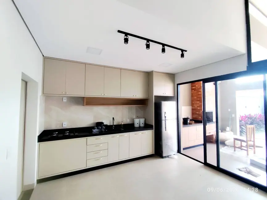 Foto 6 de Casa com 3 quartos à venda, 173m2 em Dourados - MS