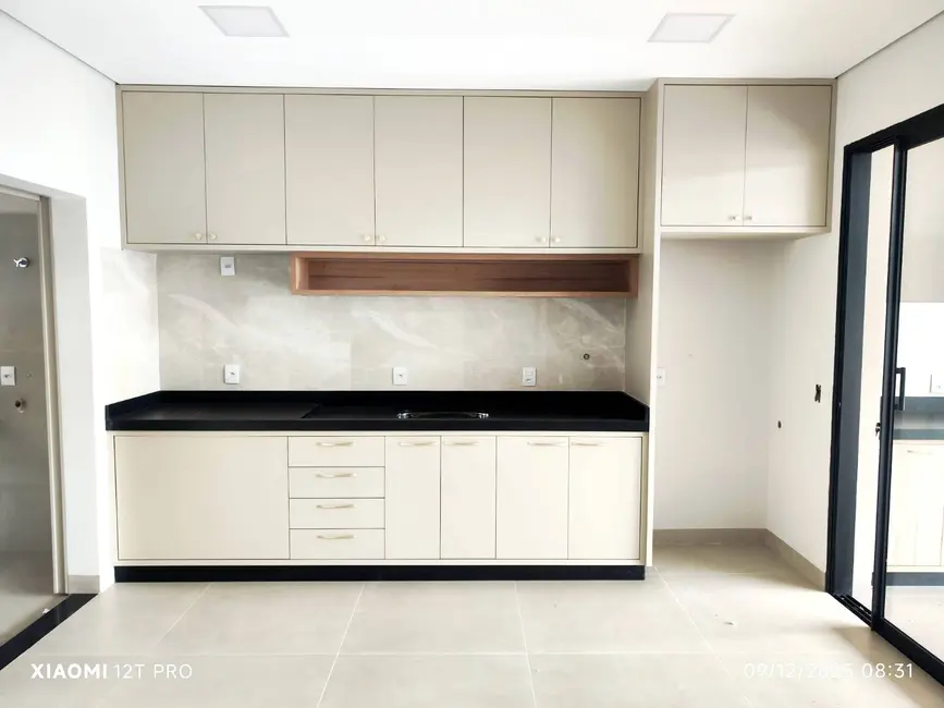Foto 5 de Casa com 3 quartos à venda, 173m2 em Dourados - MS