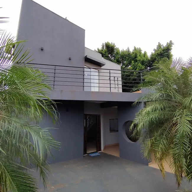 Foto 1 de Casa com 3 quartos à venda, 360m2 em Parque Alvorada, Dourados - MS