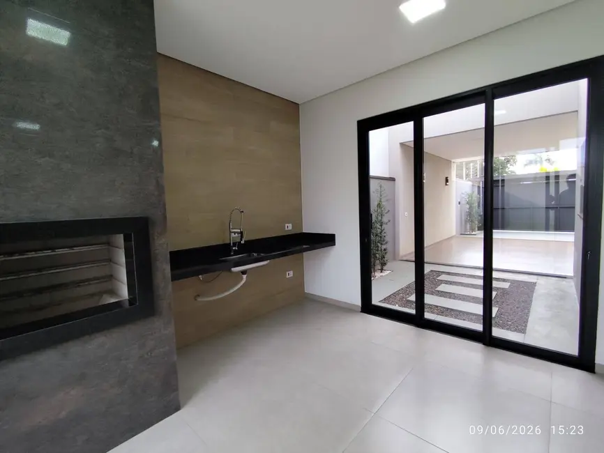 Casa com 3 quartos à venda, 360m2 em Dourados - MS - imagem 8 Foto 8 de Casa com 3 quartos à venda, 360m2 em Dourados - MS