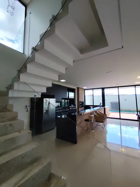 Foto 9 de Casa com 3 quartos à venda, 360m2 em Dourados - MS