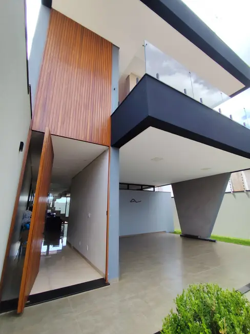 Foto 3 de Casa com 3 quartos à venda, 360m2 em Dourados - MS