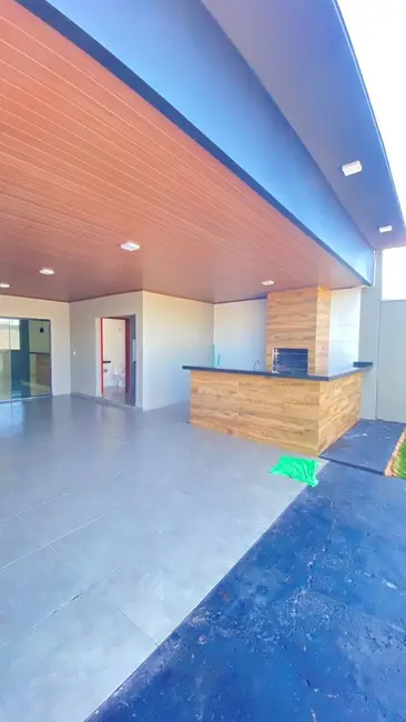 Foto 4 de Casa com 3 quartos à venda, 228m2 em Dourados - MS