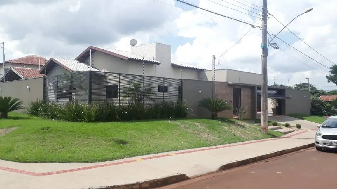 Foto 1 de Casa com 3 quartos à venda, 420m2 em Parque Alvorada, Dourados - MS