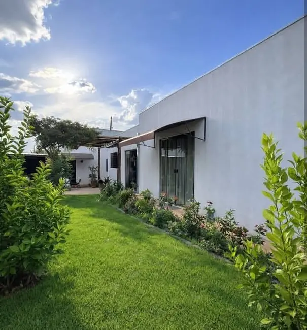 Foto 1 de Casa com 2 quartos à venda, 600m2 em Jardim Climax, Dourados - MS