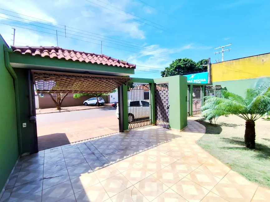 Foto 2 de Casa com 3 quartos à venda, 375m2 em Jardim Santa Maria, Dourados - MS