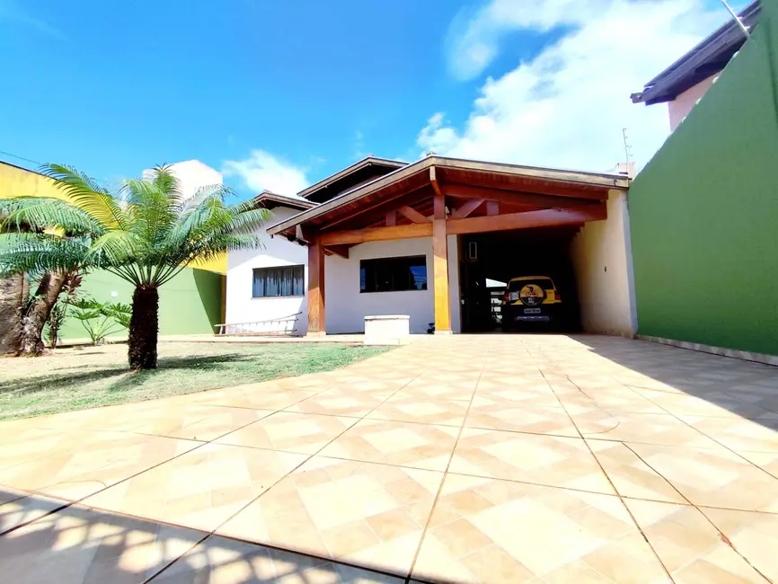 Foto 1 de Casa com 3 quartos à venda, 375m2 em Jardim Santa Maria, Dourados - MS