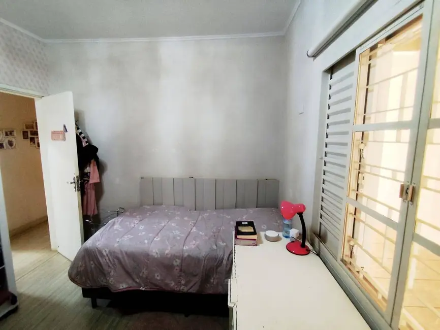 Foto 8 de Casa com 3 quartos à venda, 300m2 em BNH I Plano, Dourados - MS