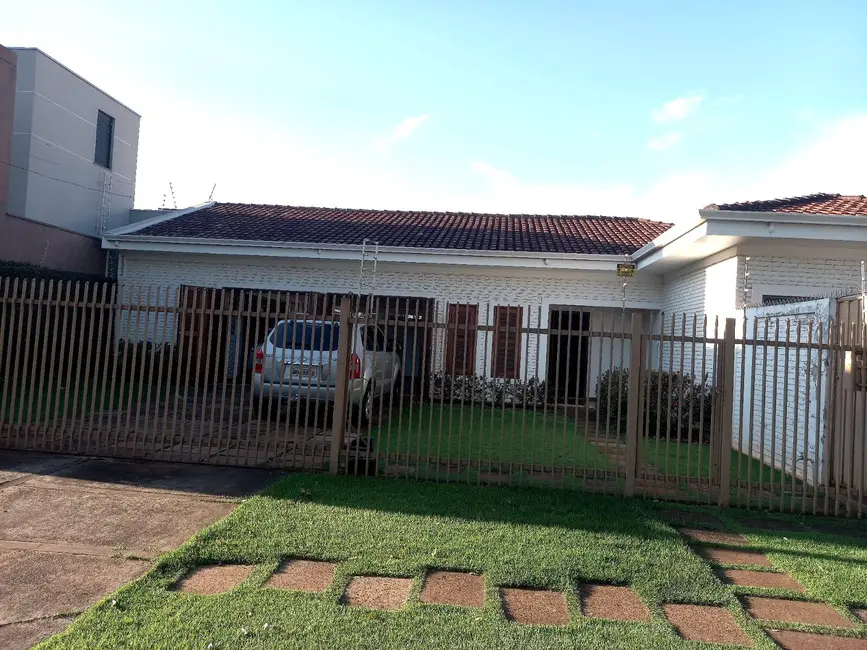 Foto 1 de Casa com 4 quartos à venda, 1152m2 em Vila Progresso, Dourados - MS