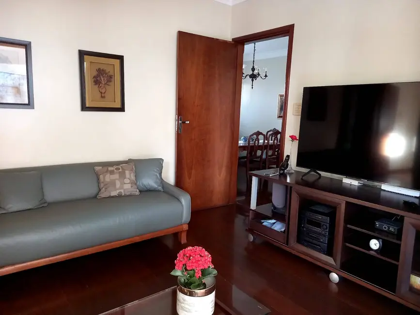 Foto 9 de Casa com 4 quartos à venda, 1152m2 em Vila Progresso, Dourados - MS