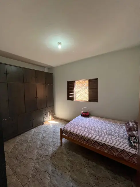 Casa com 3 quartos à venda, 360m2 em Parque do Lago, Dourados - MS - imagem 4 Foto 4 de Casa com 3 quartos à venda, 360m2 em Parque do Lago, Dourados - MS