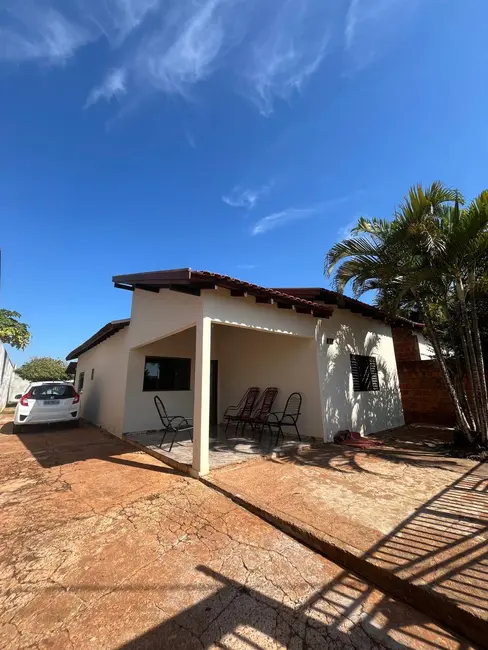 Casa com 3 quartos à venda, 360m2 em Parque do Lago, Dourados - MS - imagem 1 Foto 1 de Casa com 3 quartos à venda, 360m2 em Parque do Lago, Dourados - MS