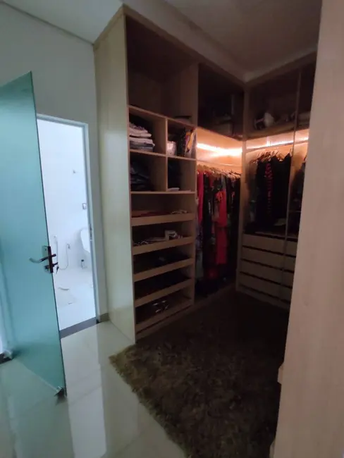 Foto 9 de Casa com 3 quartos à venda, 220m2 em Dourados - MS
