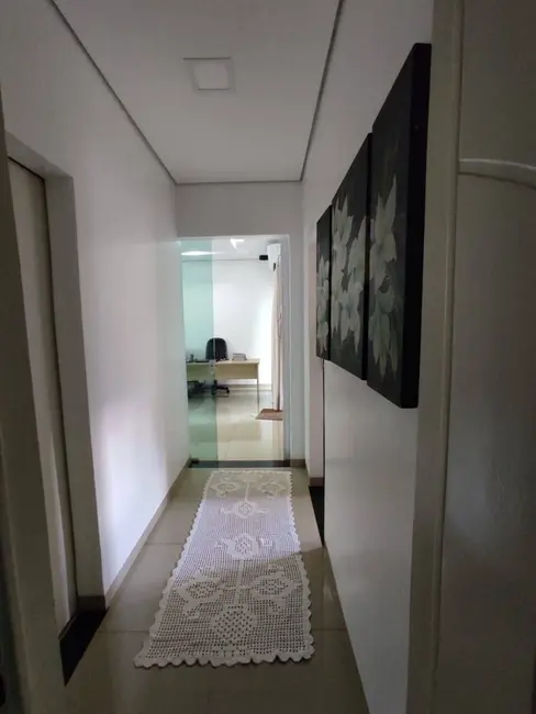 Foto 5 de Casa com 3 quartos à venda, 220m2 em Dourados - MS