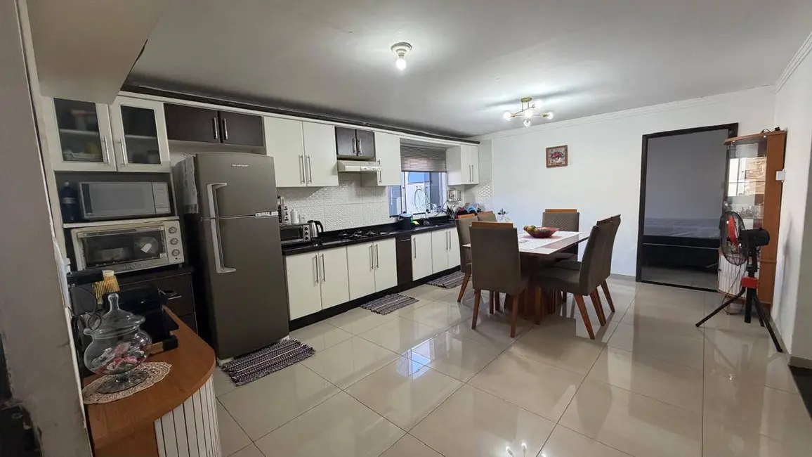 Foto 5 de Casa com 3 quartos à venda, 242m2 em Dourados - MS