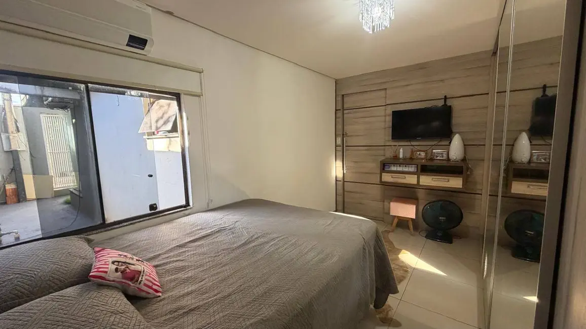 Foto 8 de Casa com 3 quartos à venda, 242m2 em Dourados - MS