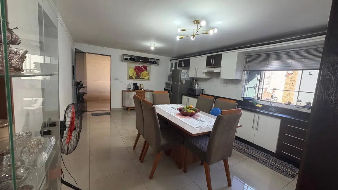 Foto 6 de Casa com 3 quartos à venda, 242m2 em Dourados - MS
