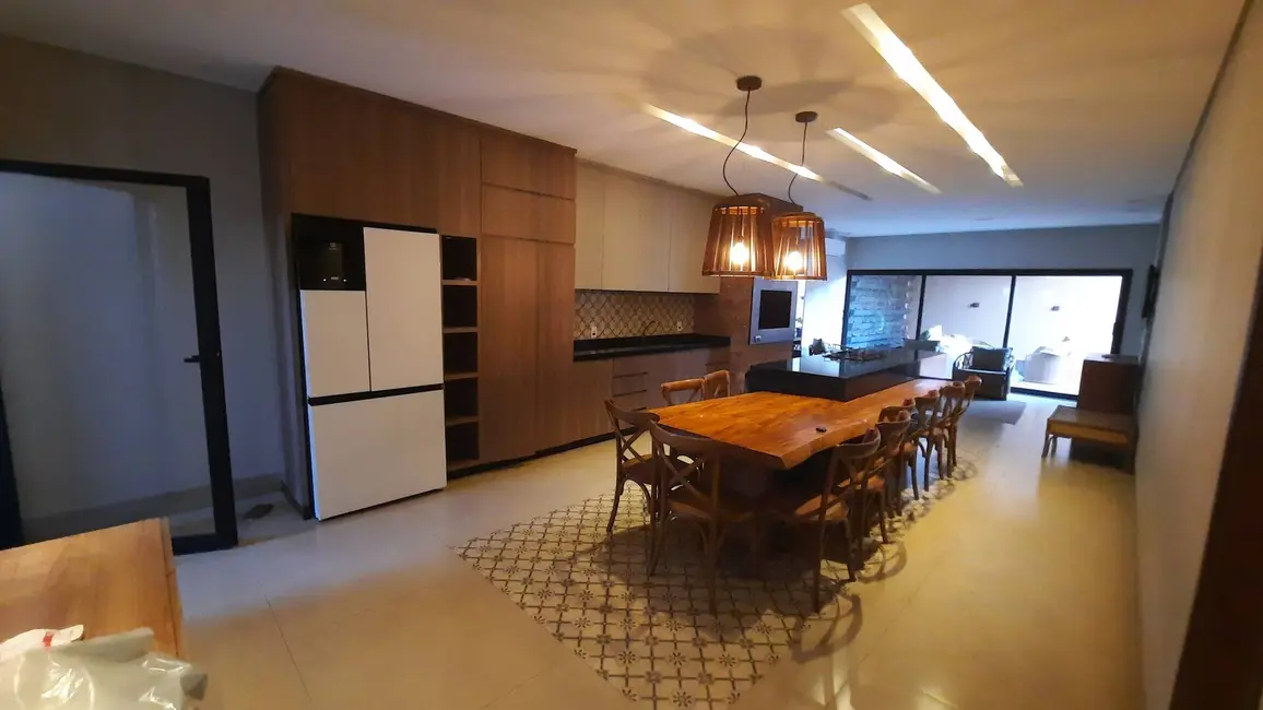 Casa com 3 quartos à venda, 360m2 em Jardim Água Boa, Dourados - MS - imagem 7 Foto 7 de Casa com 3 quartos à venda, 360m2 em Jardim Água Boa, Dourados - MS