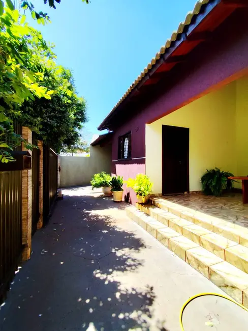Foto 5 de Casa com 3 quartos à venda, 360m2 em Dourados - MS