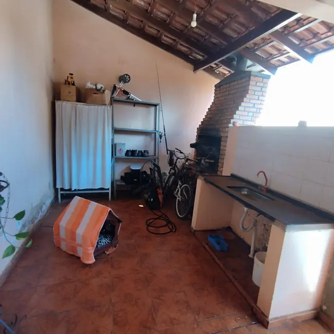 Foto 9 de Casa com 3 quartos à venda, 360m2 em Jardim São Pedro, Dourados - MS