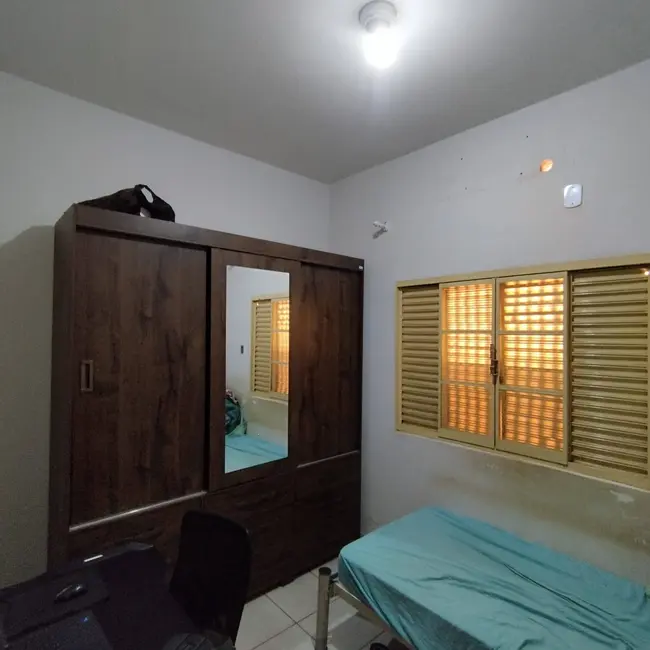 Foto 7 de Casa com 3 quartos à venda, 360m2 em Jardim São Pedro, Dourados - MS