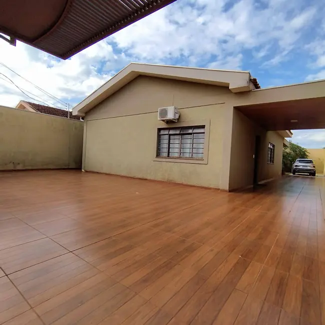 Casa com 3 quartos à venda, 360m2 em Jardim São Pedro, Dourados - MS - imagem 1 Foto 1 de Casa com 3 quartos à venda, 360m2 em Jardim São Pedro, Dourados - MS