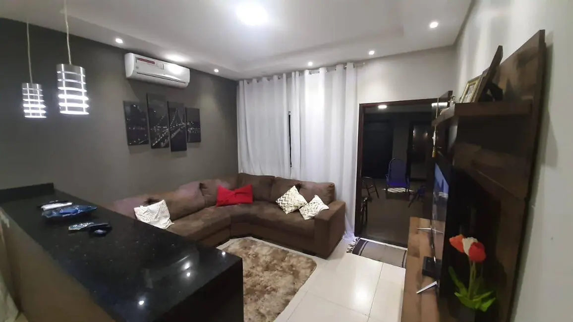 Casa com 3 quartos à venda, 220m2 em Parque Alvorada, Dourados - MS - imagem 5 Foto 5 de Casa com 3 quartos à venda, 220m2 em Parque Alvorada, Dourados - MS