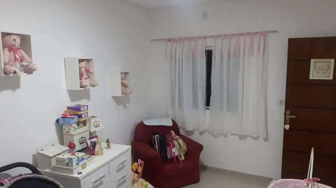 Casa com 3 quartos à venda, 220m2 em Parque Alvorada, Dourados - MS - imagem 9 Foto 9 de Casa com 3 quartos à venda, 220m2 em Parque Alvorada, Dourados - MS