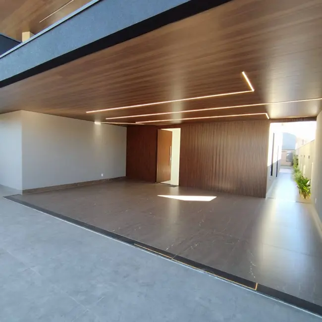 Foto 3 de Casa com 4 quartos à venda, 504m2 em Dourados - MS