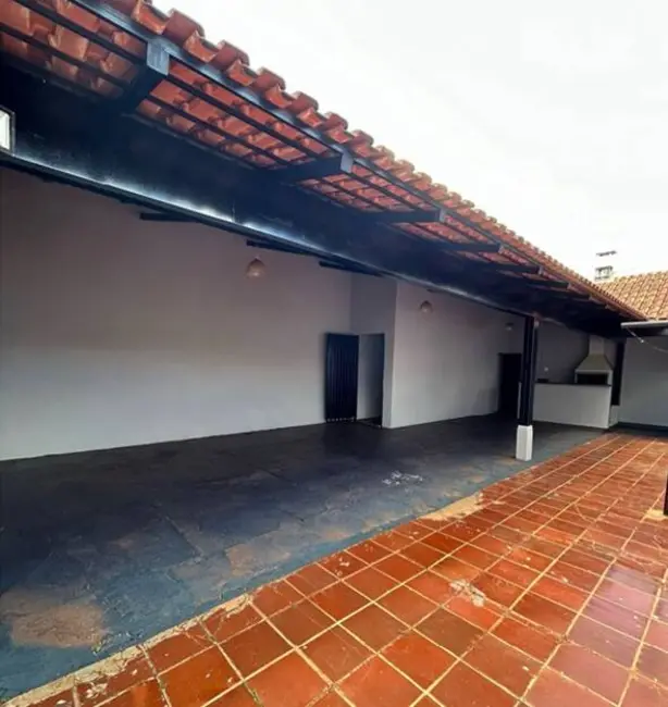 Casa com 3 quartos à venda, 420m2 em Jardim Maracanã, Dourados - MS - imagem 9 Foto 9 de Casa com 3 quartos à venda, 420m2 em Jardim Maracanã, Dourados - MS